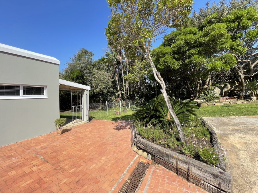 1 Bedroom Property for Sale in Kidds Beach Eastern Cape